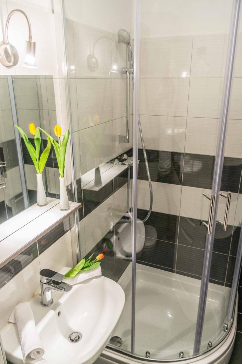 Split Allure Apartments - Housity