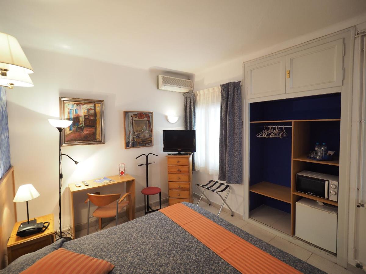 Hotel Montserrat - Housity