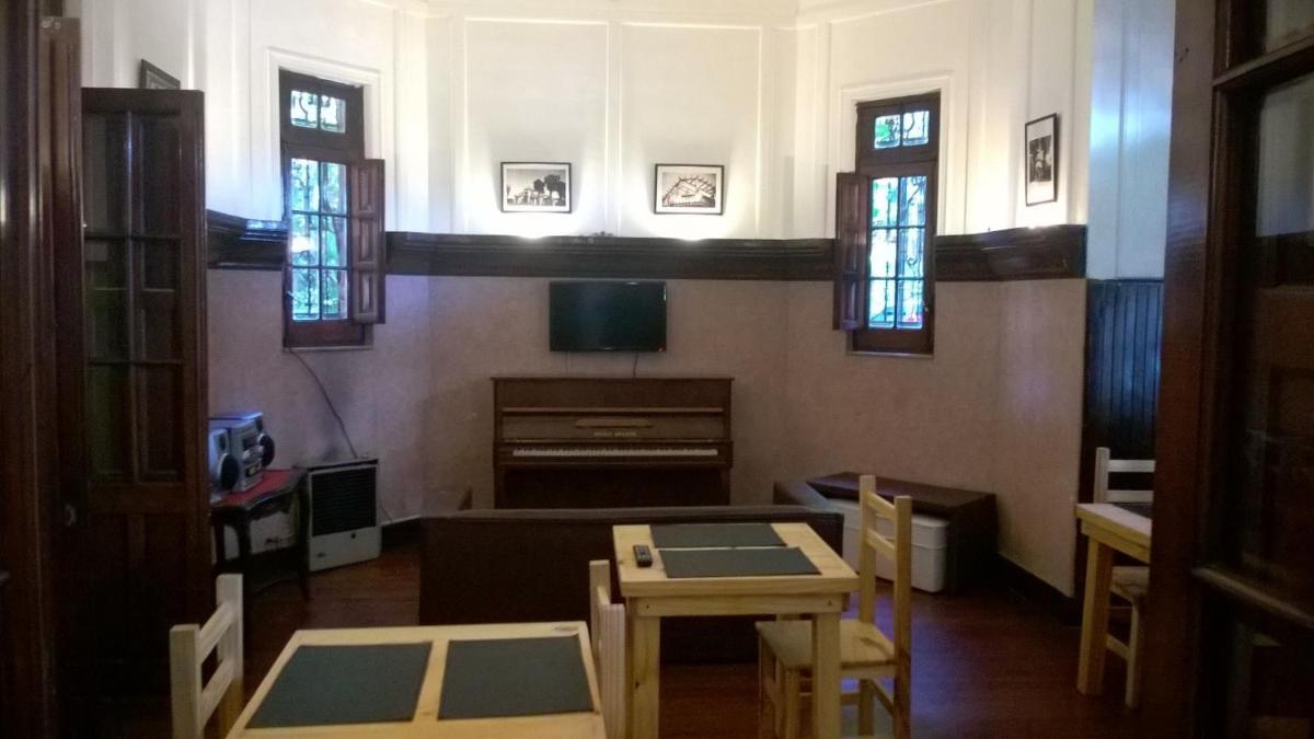 Posada Chalet de Bassi - Housity