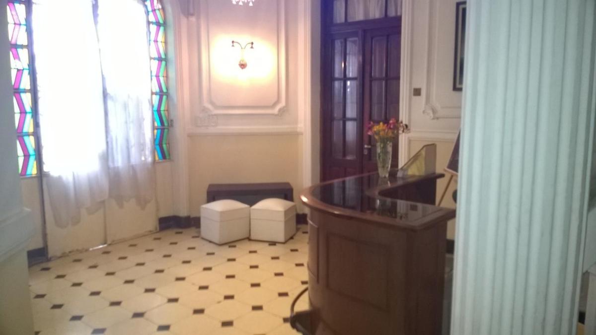 Posada Chalet de Bassi - Housity