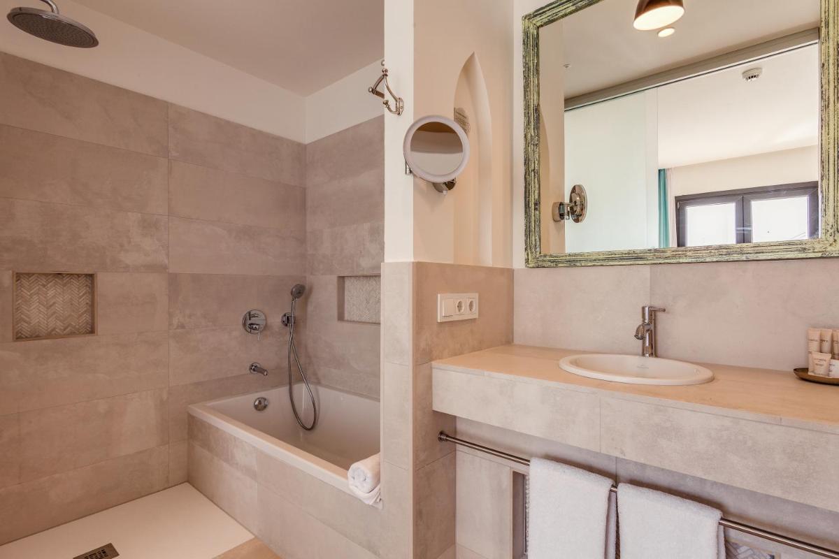 Un baño de La Residencia Puerto Hotel & Spa