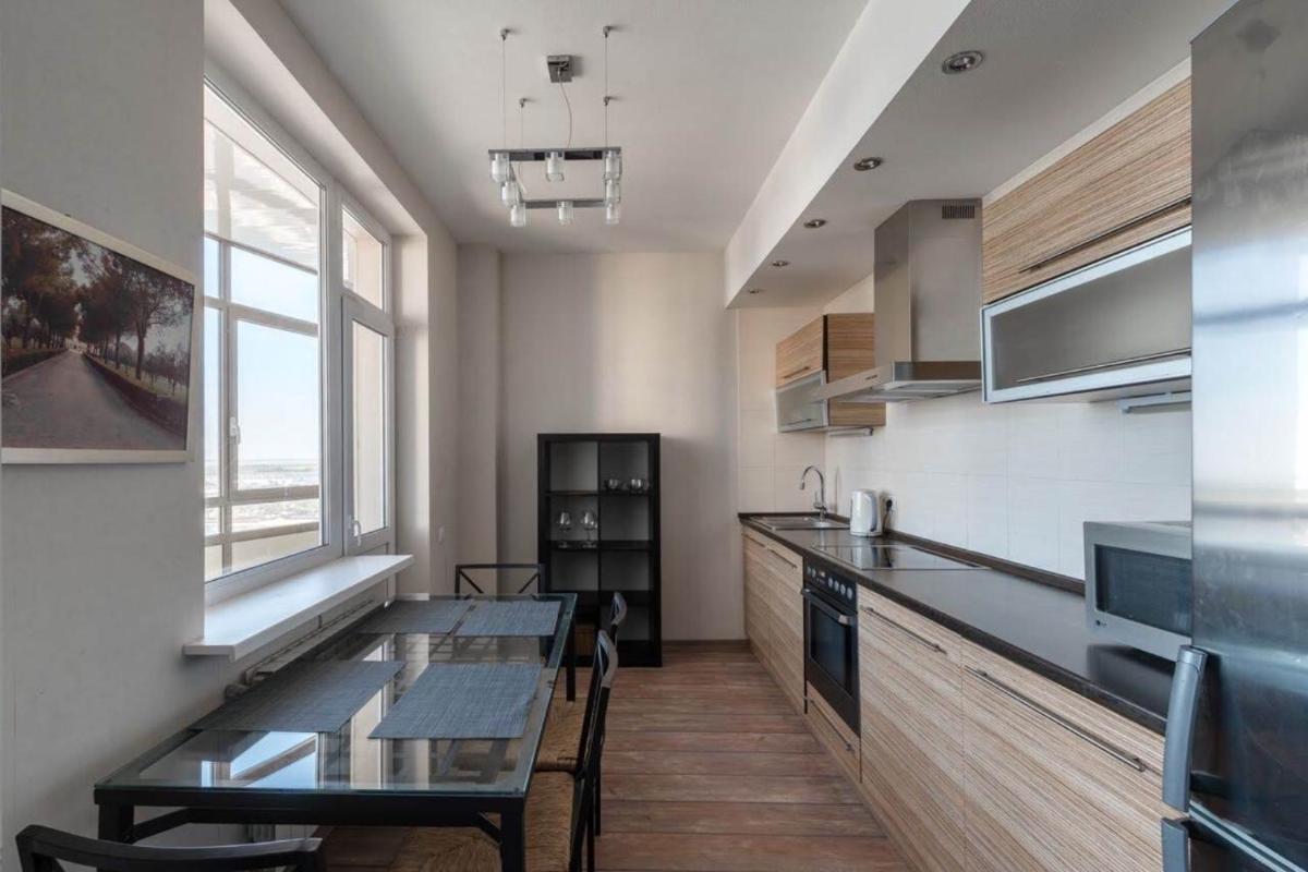 Apartment on Voroshilovskiy 9 - Housity