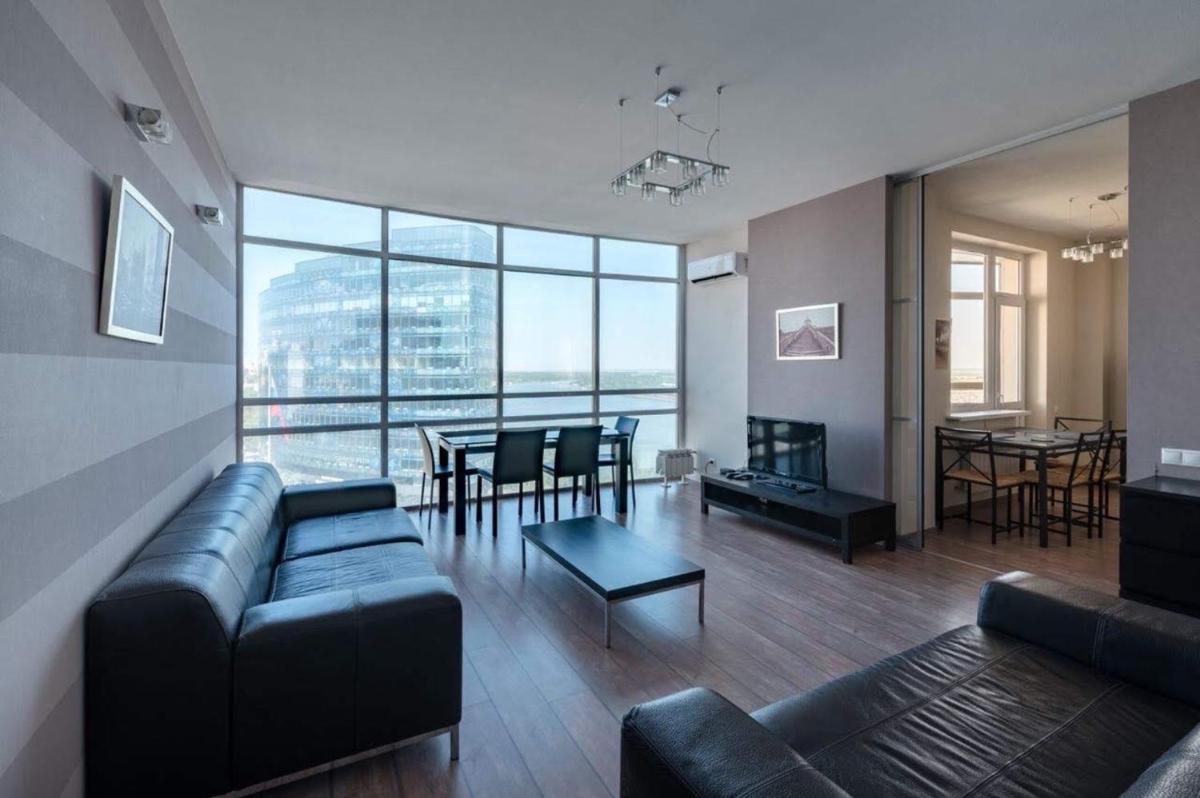 Apartment on Voroshilovskiy 9 - Housity