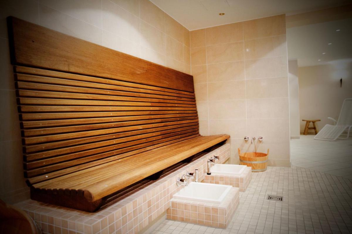 Seehotel Huberhof - Housity