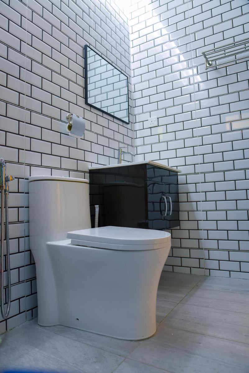 Suitetrails - Purple Cube Roomstay Kontena
