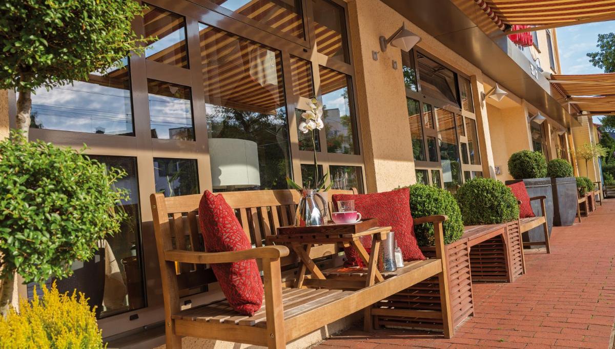 Hotel Wegner - T h e culinary art hotel - Housity