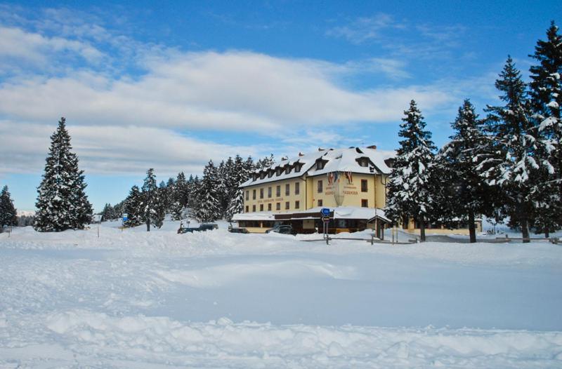 Hotel Vezzena - Housity