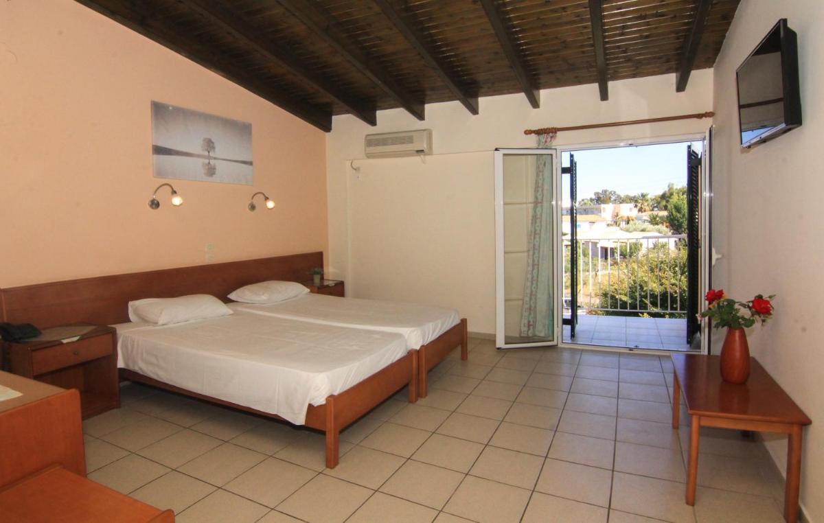 SeaBird Hotel - Housity