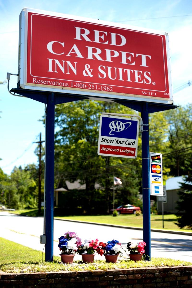Red Carpet Inn and Suites Plymouth - Housity