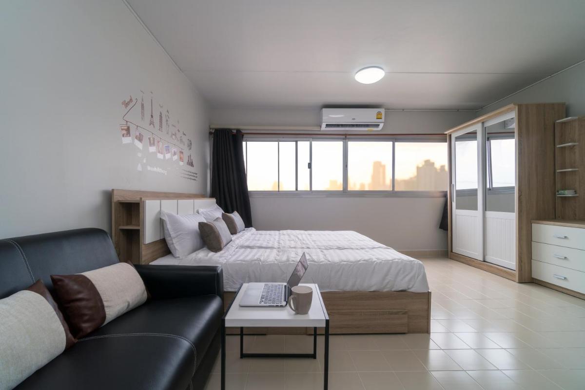 Popular Condo Muangthong T1 by Khun Eve - Housity