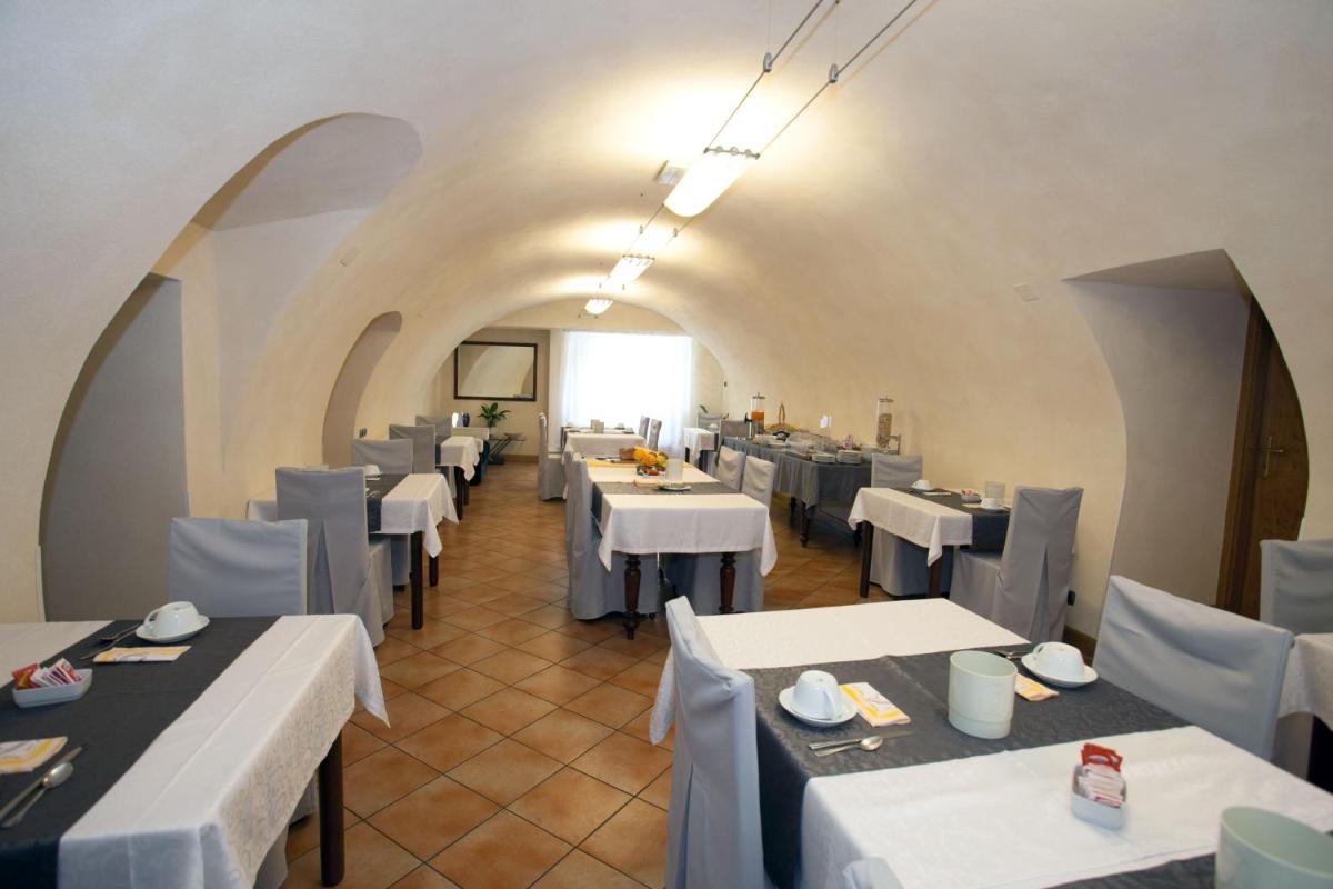 Hotel Pinamonte - Housity