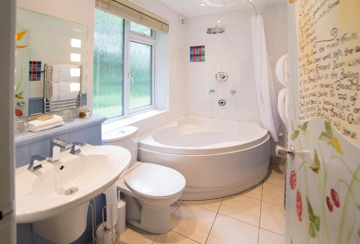 Three Ways House Hotel - Housity