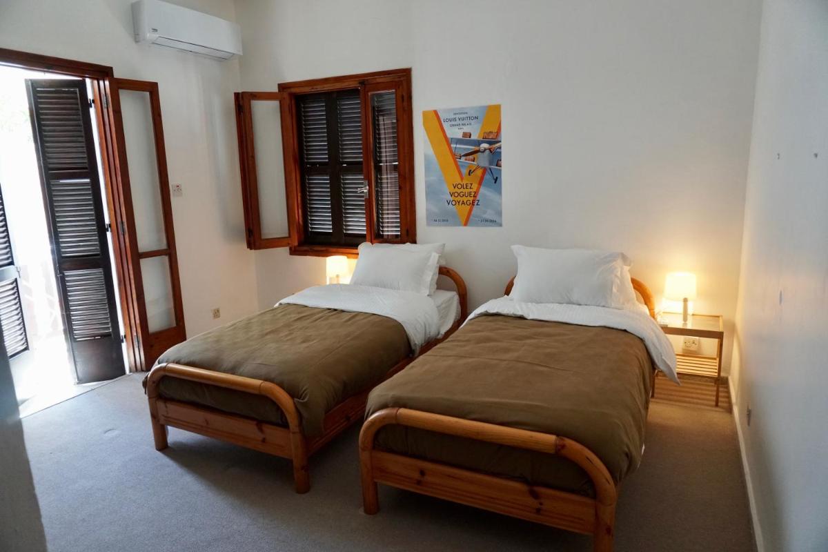 Suitetrails - Harbour view flat in Kyrenia -Girne