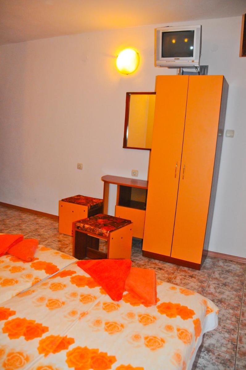 Villa Velika - Slavi - Housity