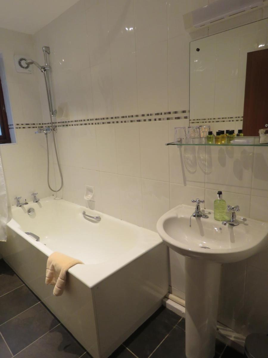 The Bay Horse Hotel And Restaurant - Housity