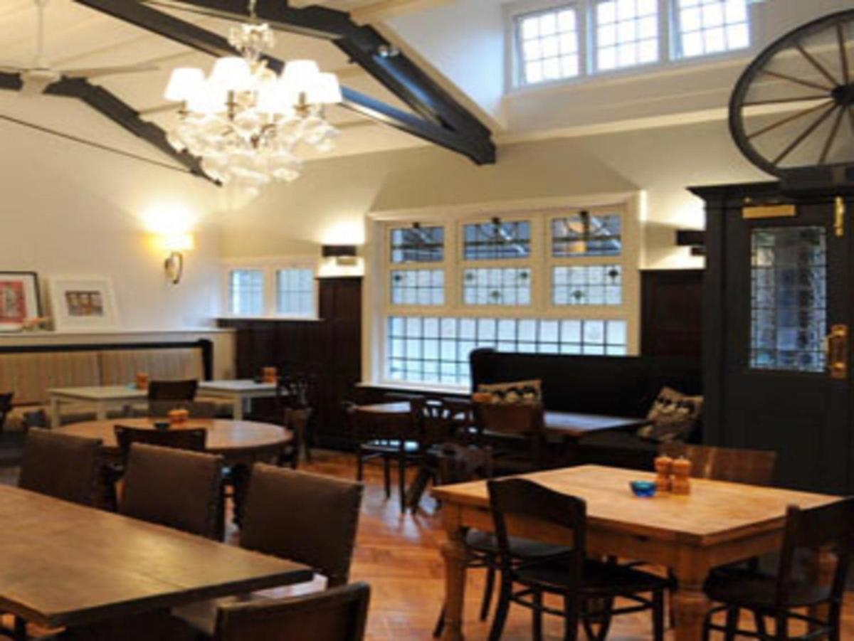 Fox and Grapes - Housity