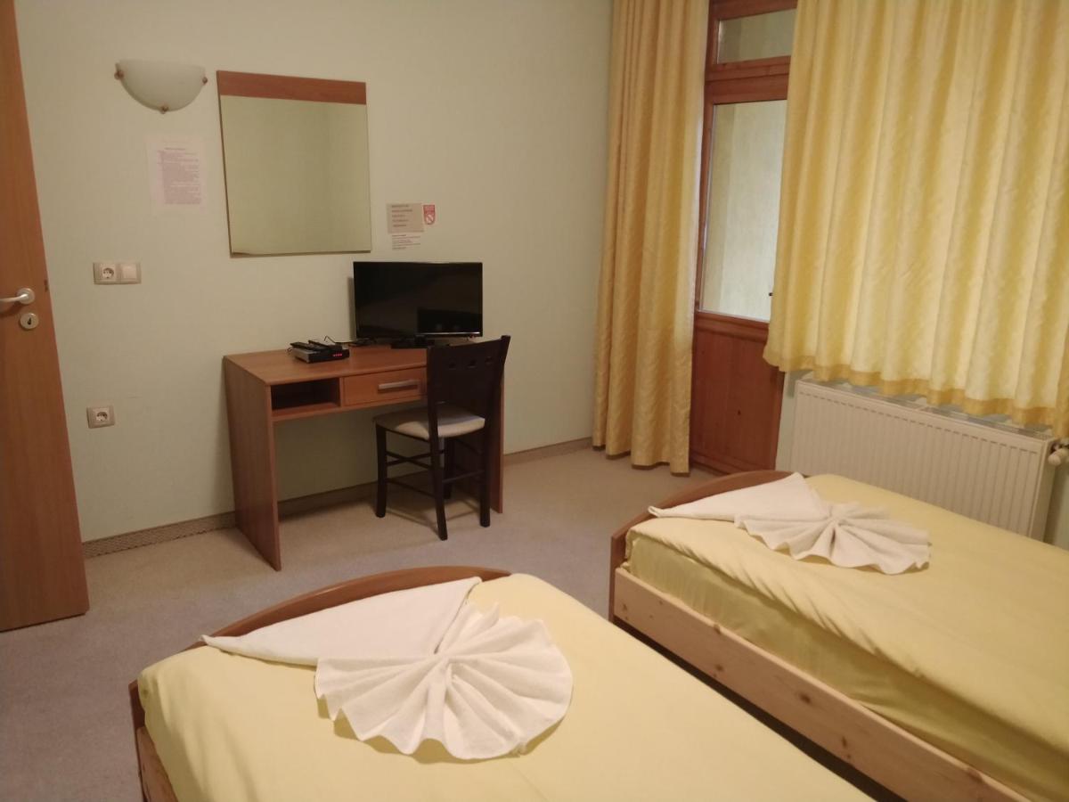Hotel Restaurant Popini Laki - Housity