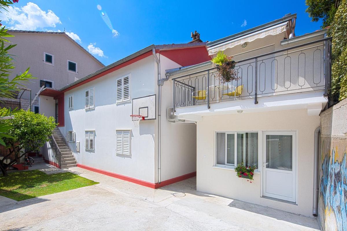 Suitetrails - Apartment Kotor Bay