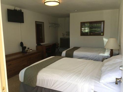 LAKE LAND INN - Housity