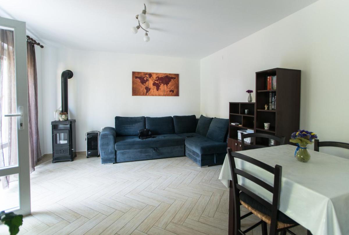 Apartment Tasha's Home - Housity