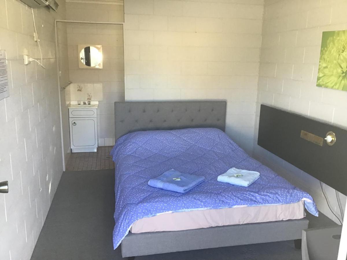 Rankins Springs Motel - Housity