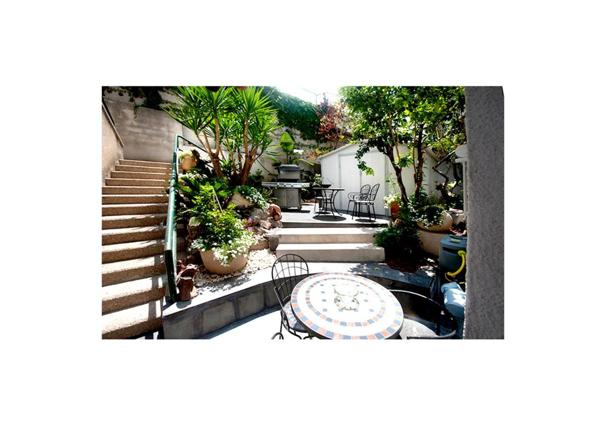Boutique Apartment 