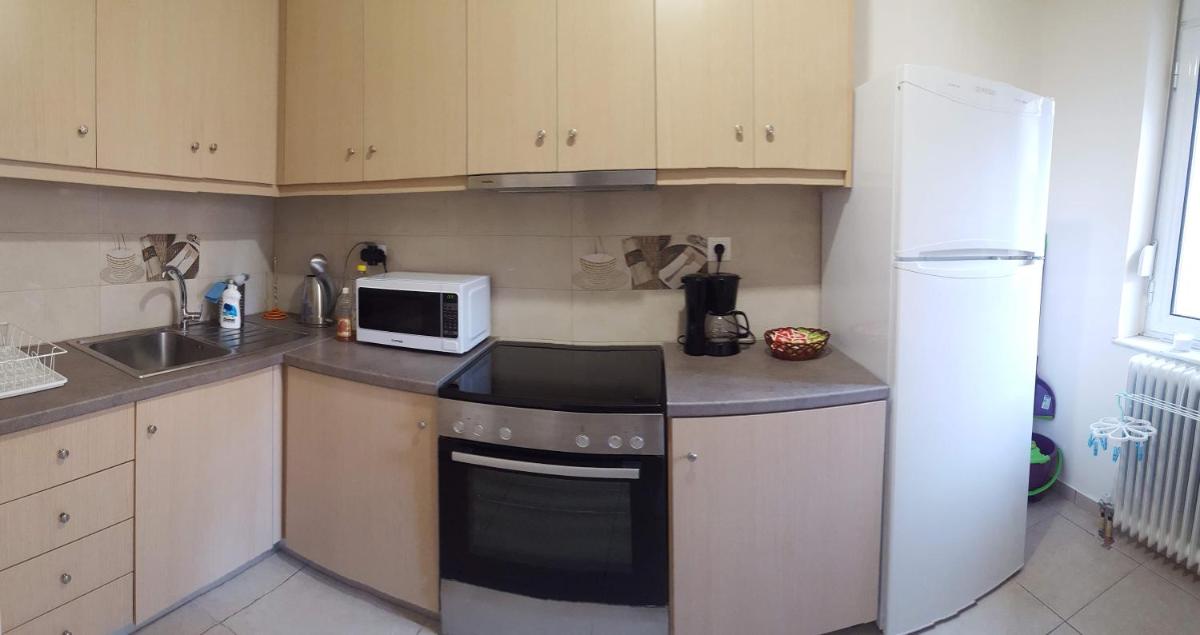LikeHomeFor2, Athens, Near Metro & Acropolis - Housity