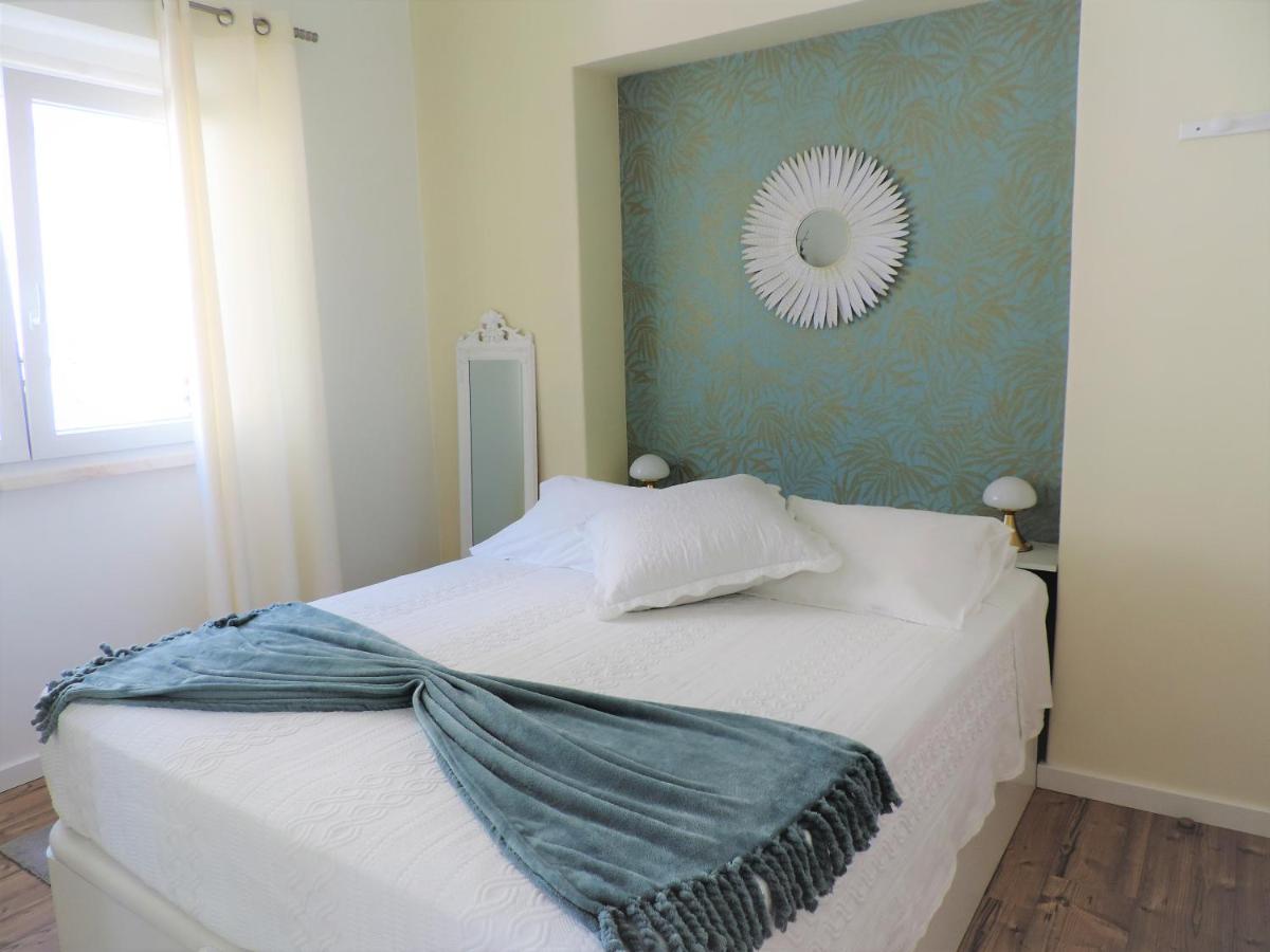 BLISS WHITE HOUSE - Housity