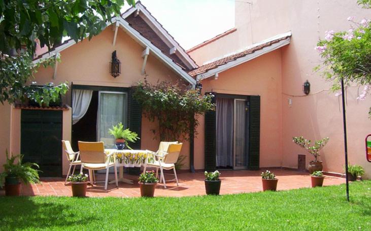 Bed & breakfast Familia San Martín - Housity