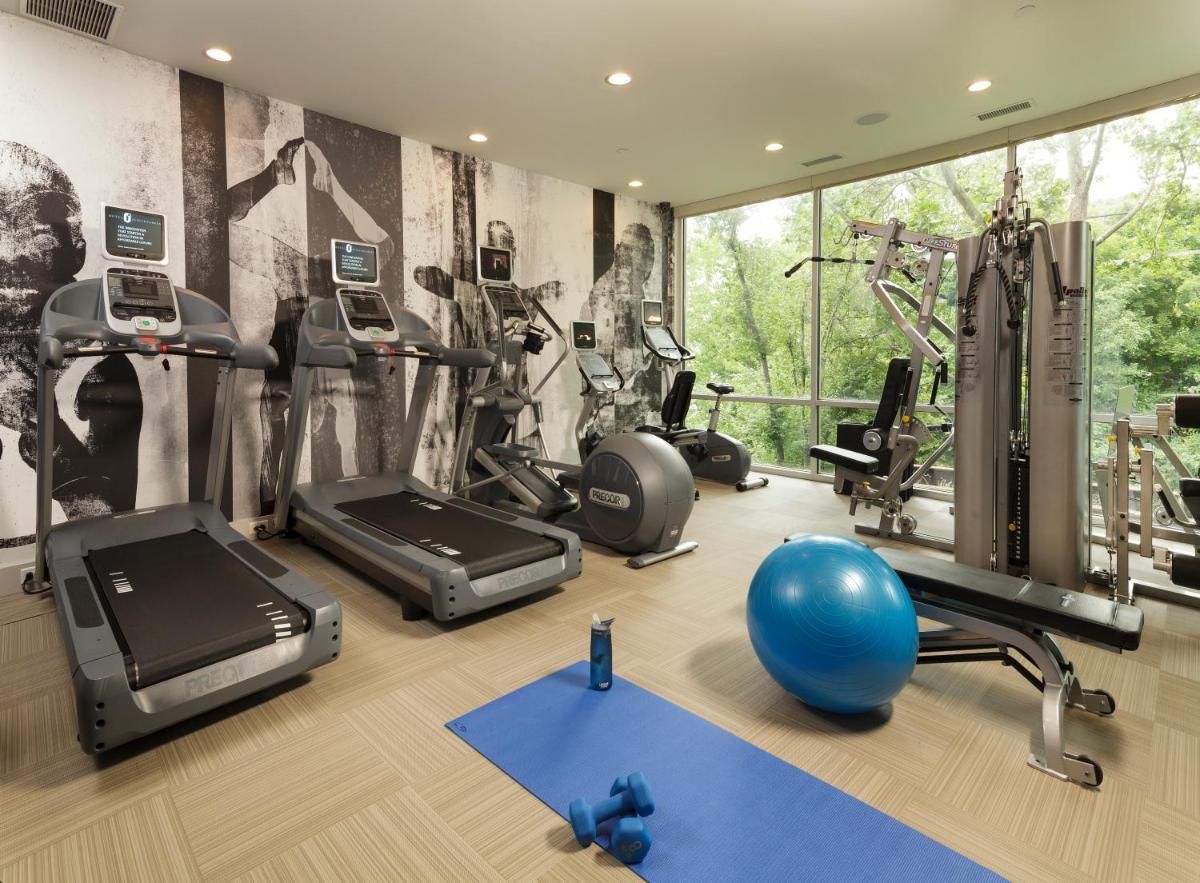 Hotel Zero Degrees Norwalk - Housity