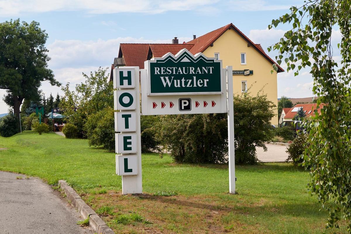 Hotel Wutzler - Housity