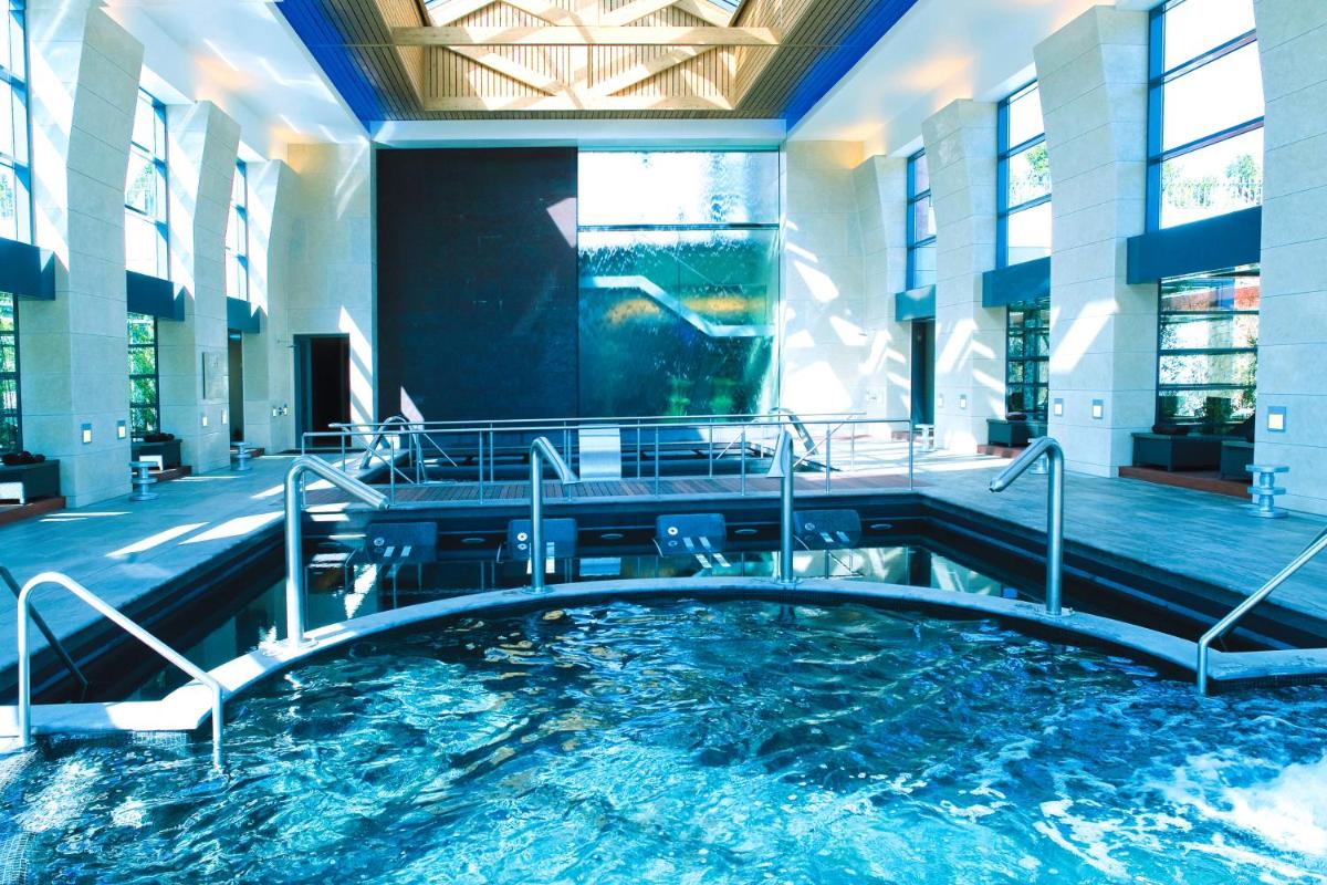 A piscina em ou perto de As Cascatas Golf Resort & Spa