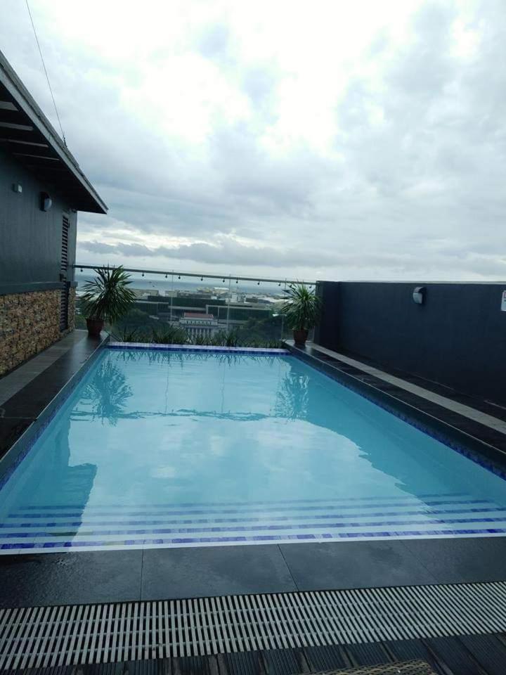 Cloud 907 Cityscapes Condominium - Housity