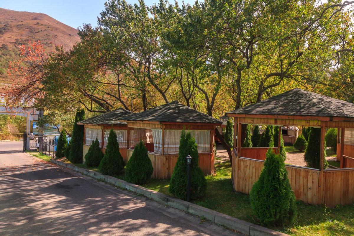 Sunkar Hotel - Housity
