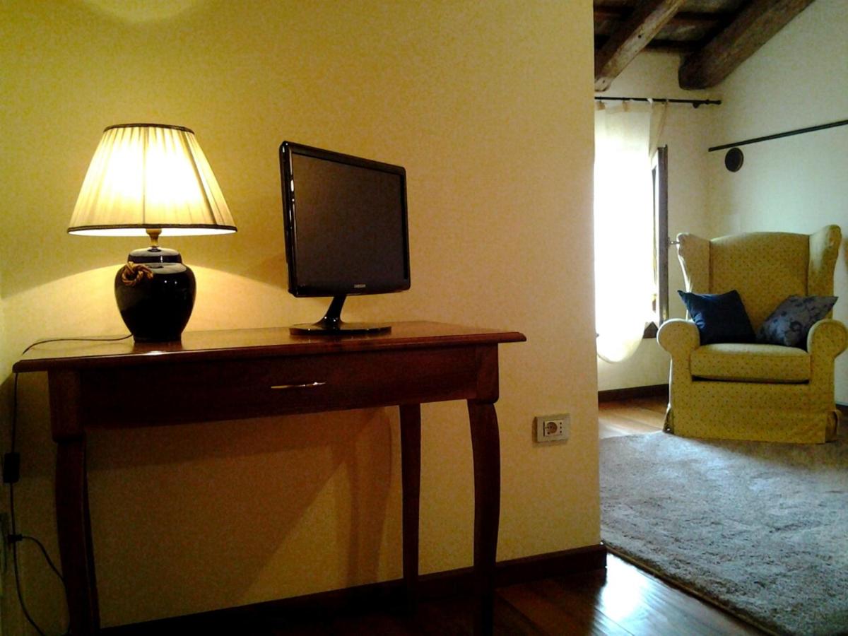 Agriturismo MELO IN FIORE con camere e colazioni nella zona del Prosecco DOCG Asolo - Housity