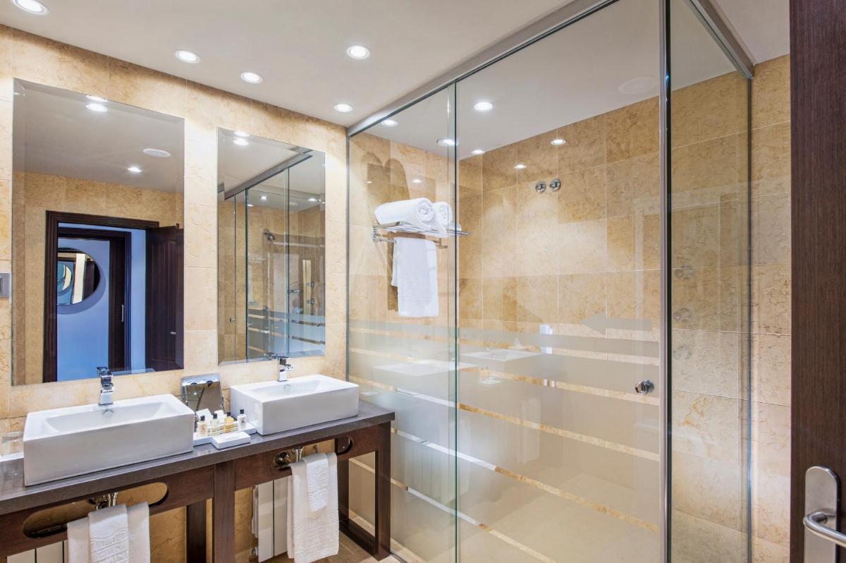 Un baño de Hotel La Caminera Club de Campo
