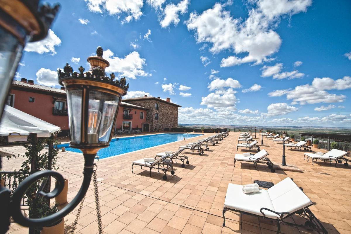 Piscina en o cerca de Hotel La Caminera Club de Campo