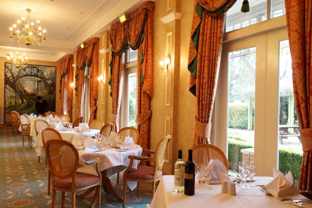 Coulsdon Manor Hotel and Golf Club - Housity