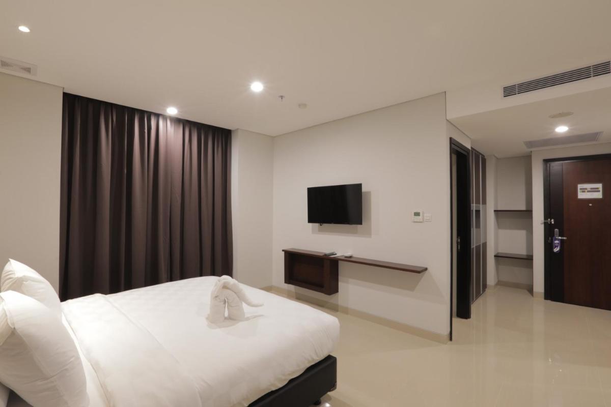 PrimeBiz Hotel Surabaya - Hizvo
