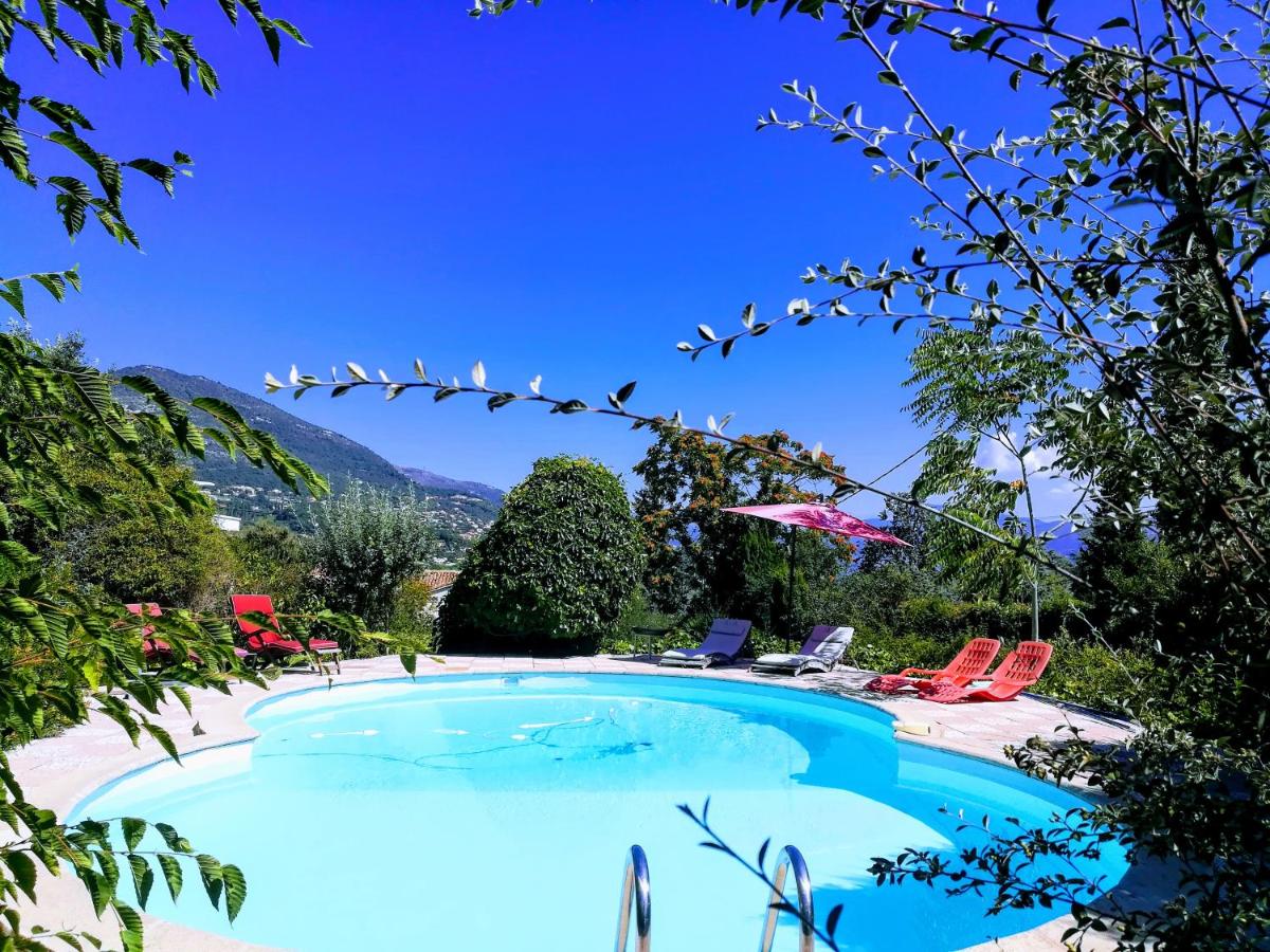 Villa Nice Côte d'Azur piscine privée rez de chaussée - Housity