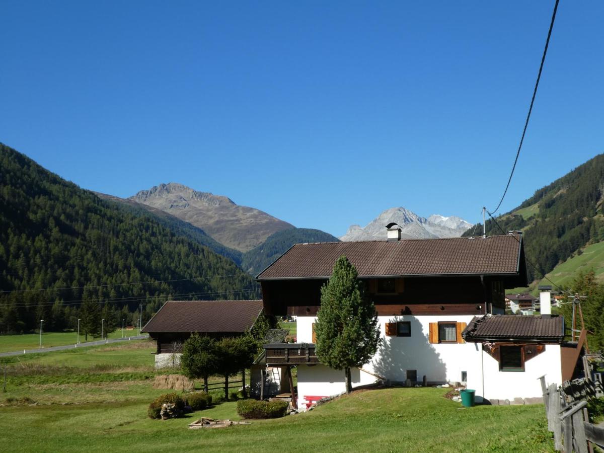 Almblick Appartements - Housity