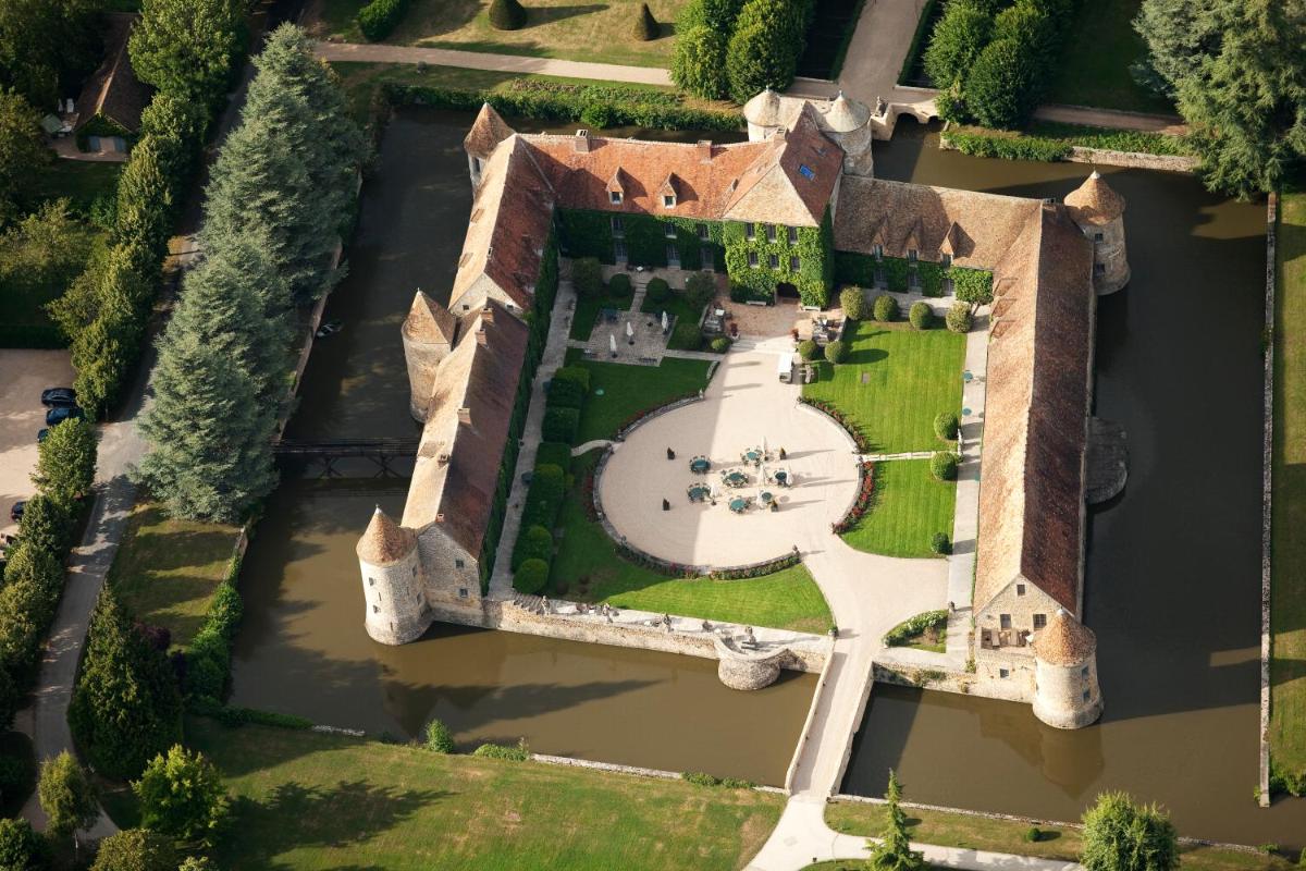 Vue panoramique sur l'établissement Château De Villiers-Le-Mahieu