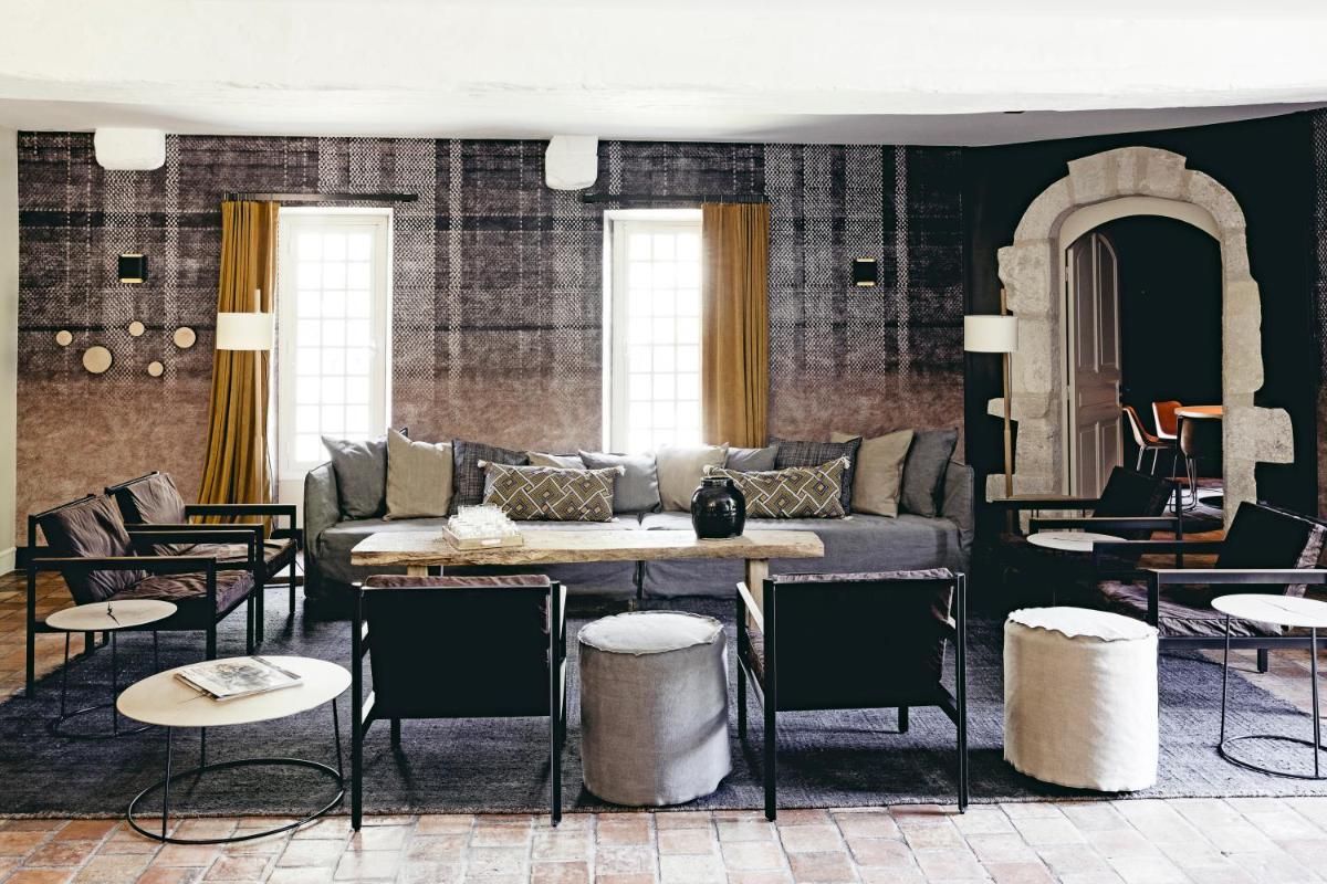 Coin salon dans l'établissement Château De Villiers-Le-Mahieu