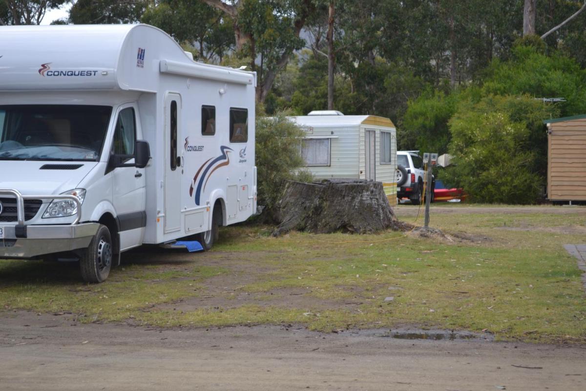 Captain Cook Holiday Park - Housity