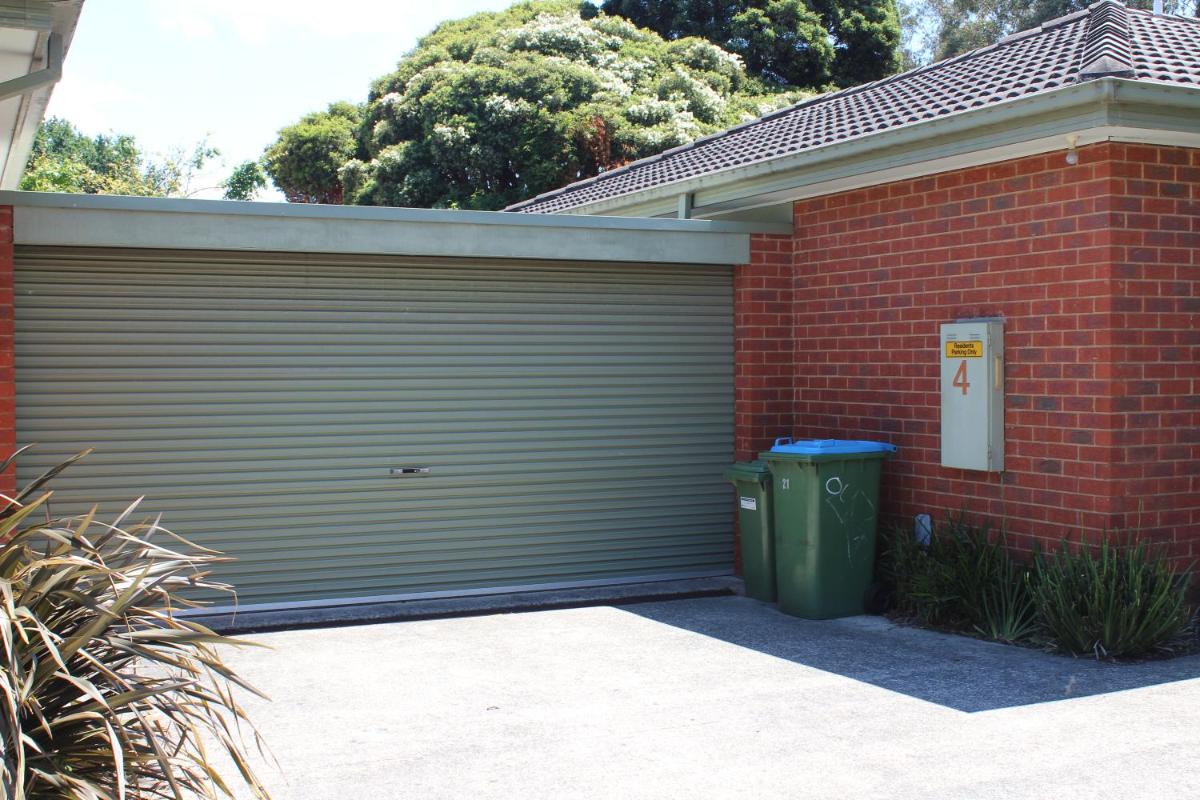 Australian Home Away Ringwood Bardia - Housity