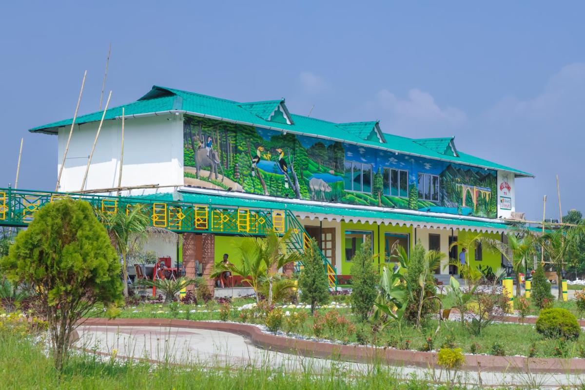 Resort Trimurti - Housity