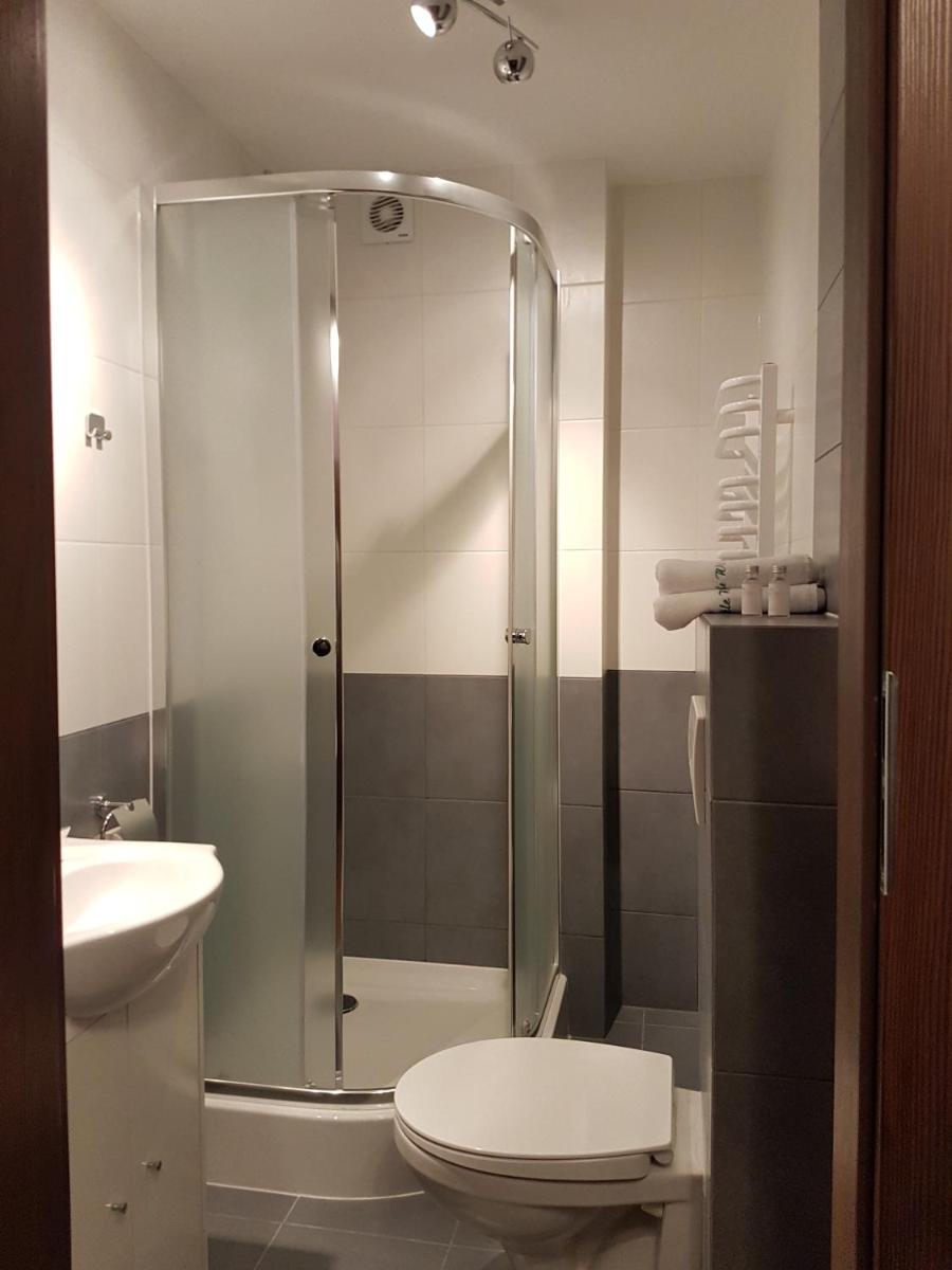 Ale Widok - Housity