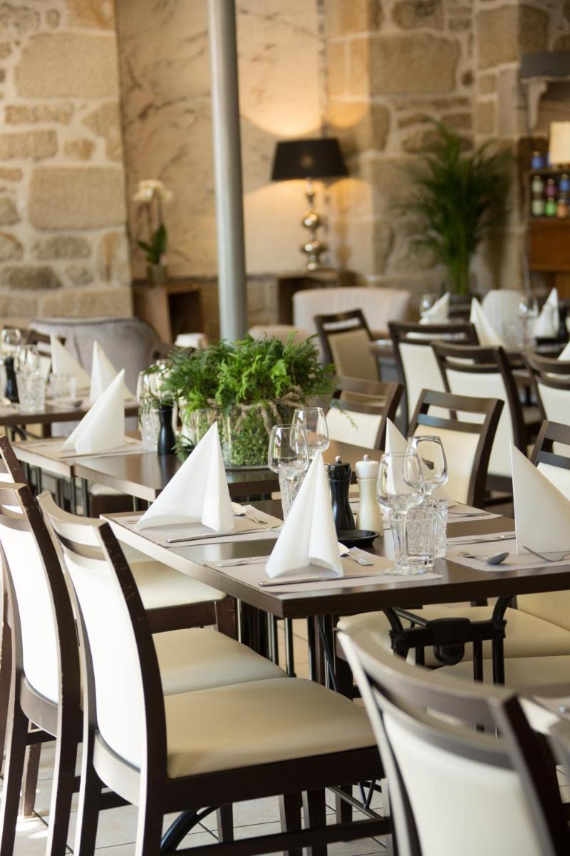 Logis Hôtel Restaurant La Brasserie - Housity