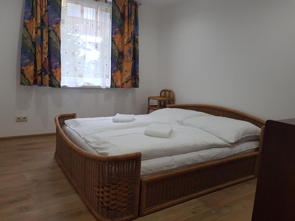 little Mariana - Housity