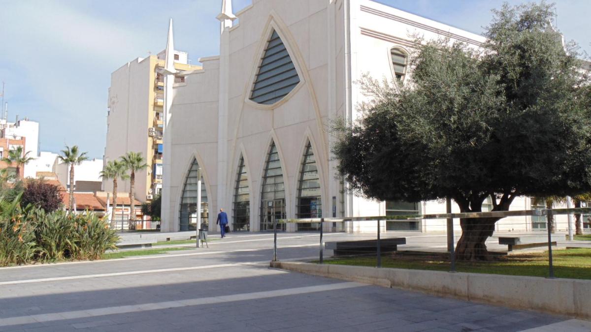 Apartamento Moriones A. A150 m del mar en centro de ciudad - Housity